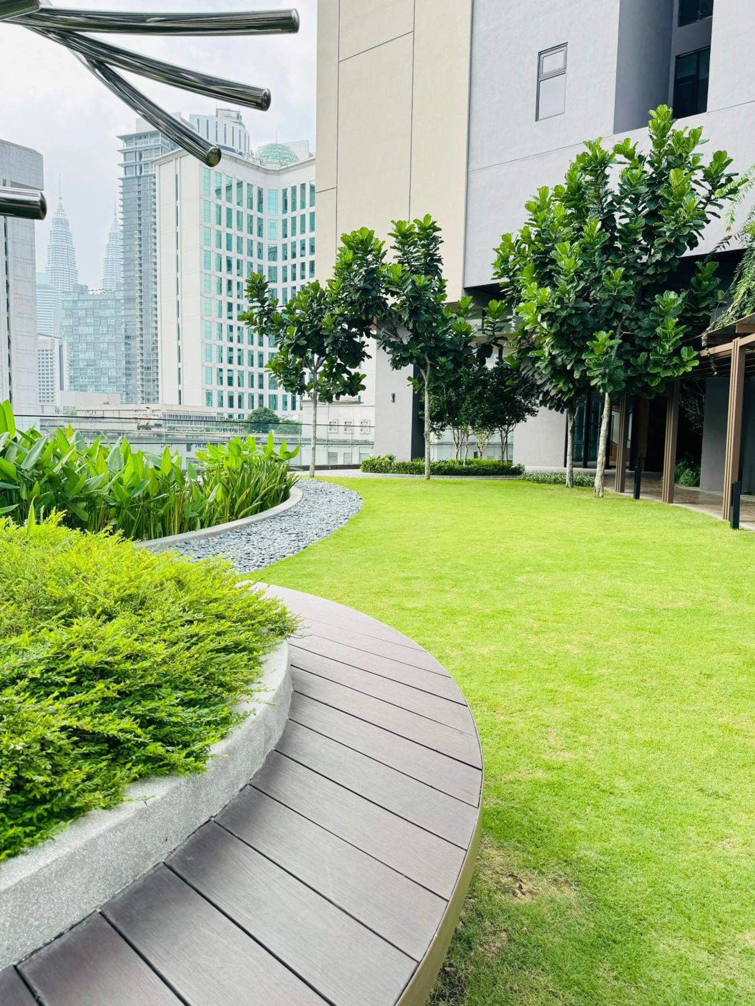 Axon Premium Kl Apartment *
