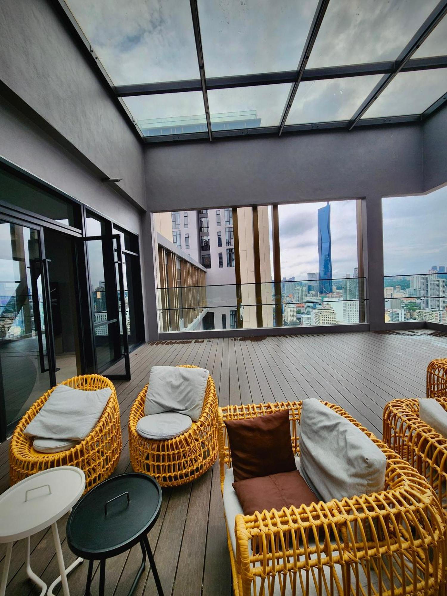 Axon Premium Kl Apartment